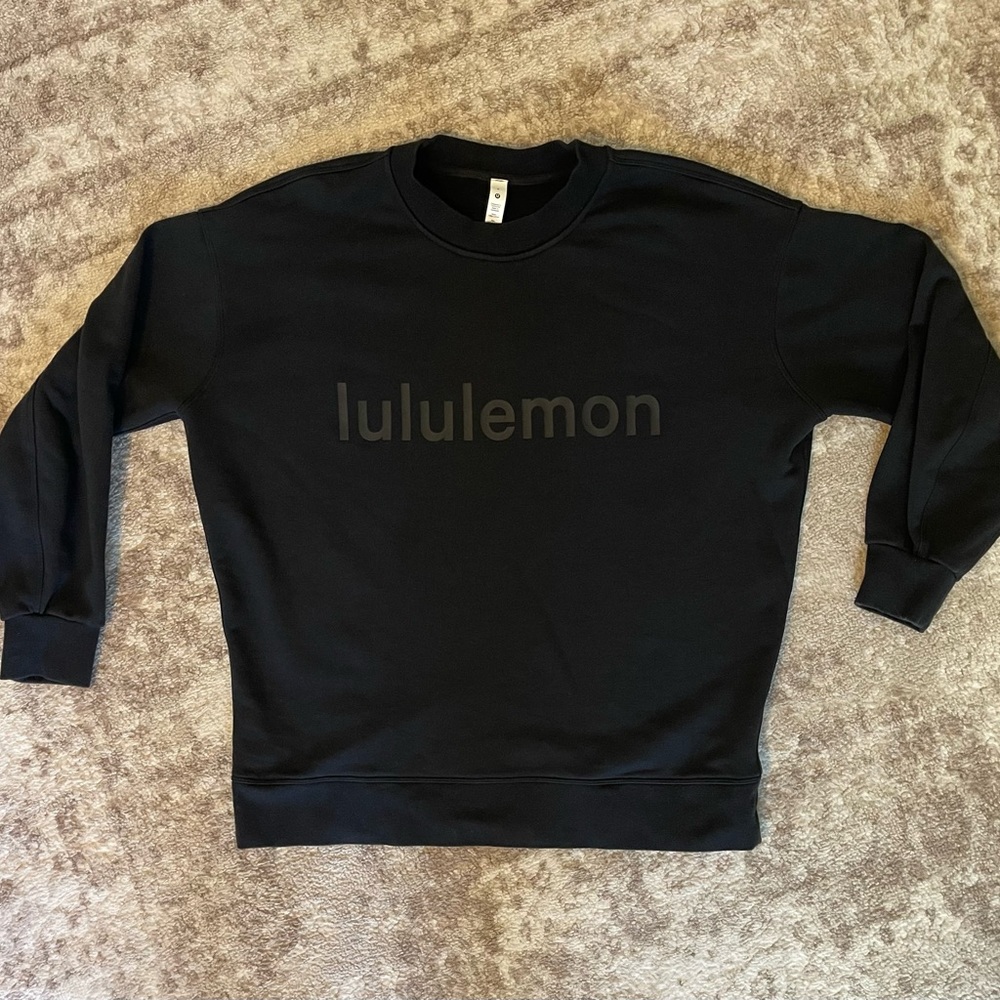 NWOT Lululemon Crewneck